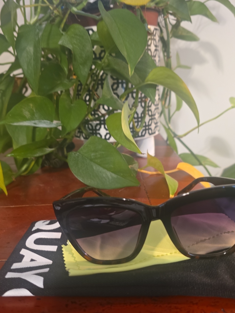 Quay Classic Black Cat-Eye Sunglasses with Gradient Lenses